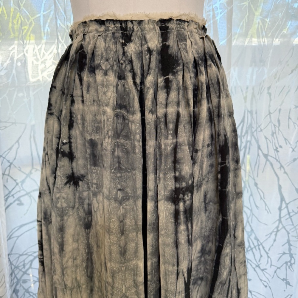 ULLA JOHNSON BLACK GRAY TIEDYE PRINT ELASTIC WAIST SILK MAXI SKIRT - Picture 4 of 10
